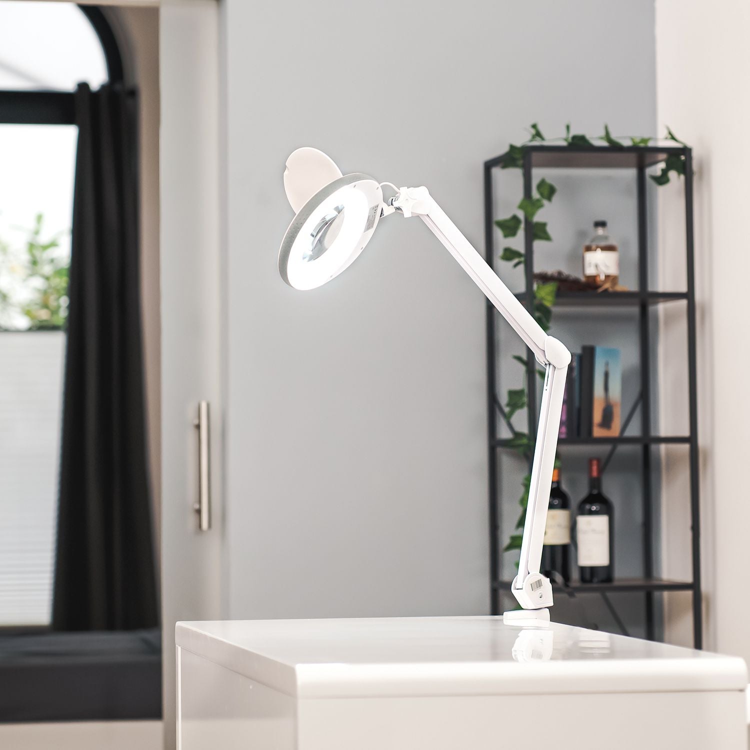 Lampe de travail LED sur trépied - Rovagro